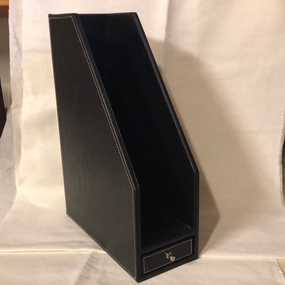 Magazine Holder